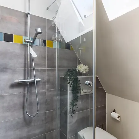 Bnbnova - Place Des Vosges - 1br With Balcony 巴黎